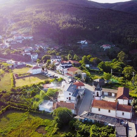 Vila Nazare Bed & Breakfast Castro Daire Exterior foto