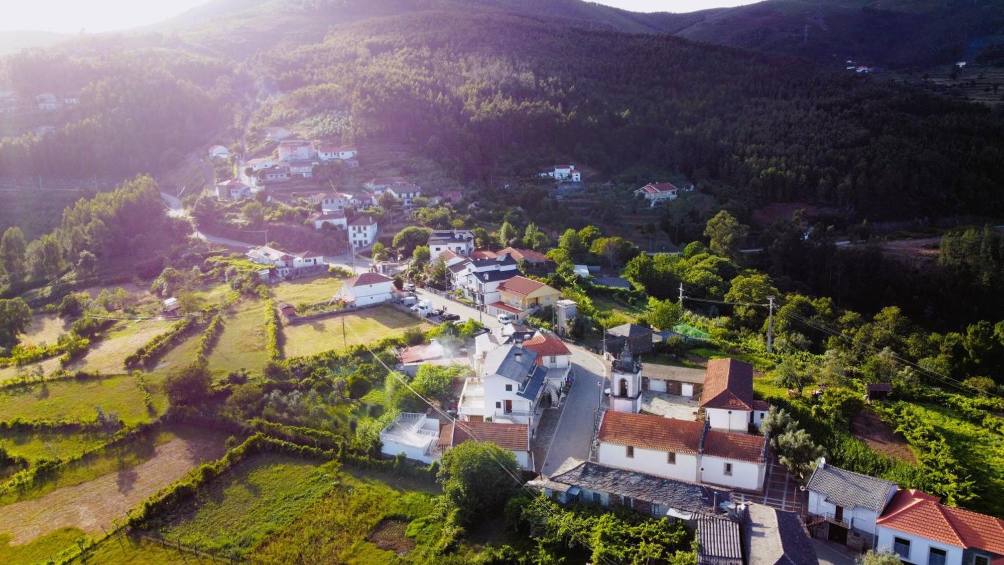 Vila Nazare Bed & Breakfast Castro Daire Exterior foto